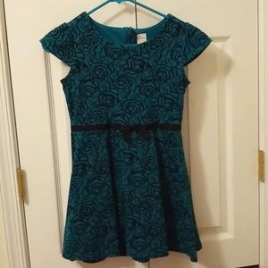 Green and black floral print dress